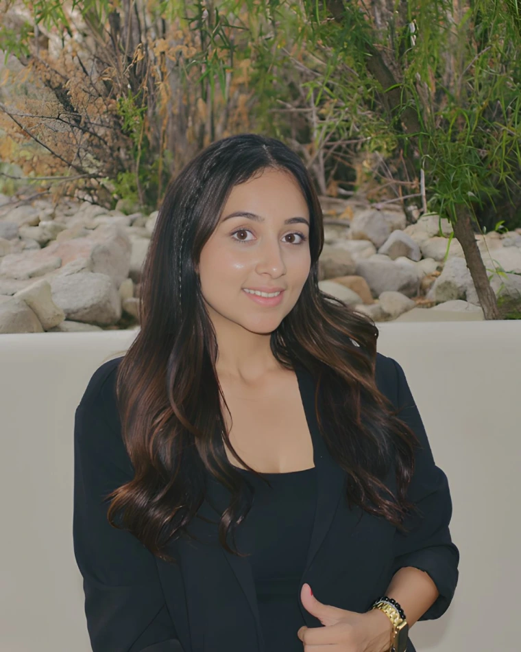 Carmen Valenzuela Headshot