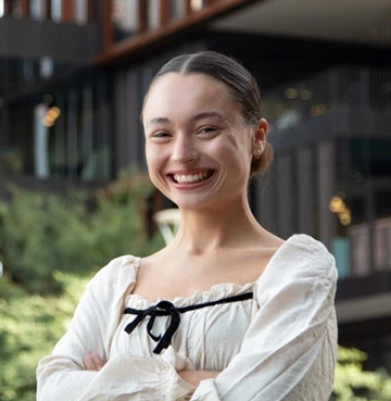 Headshot of Robynique Kendryna